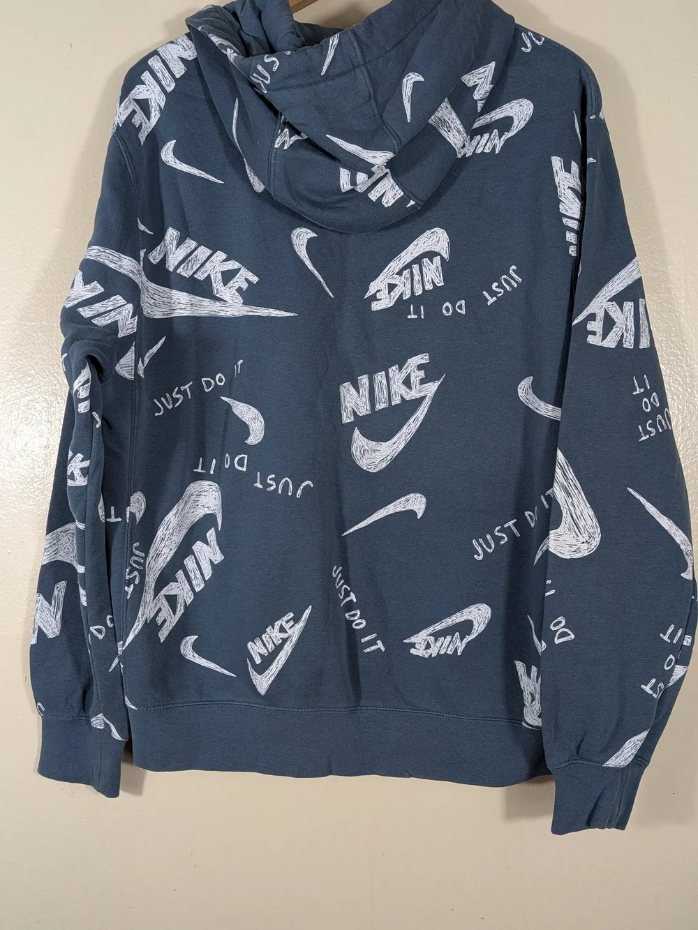 Nike men’s pullover